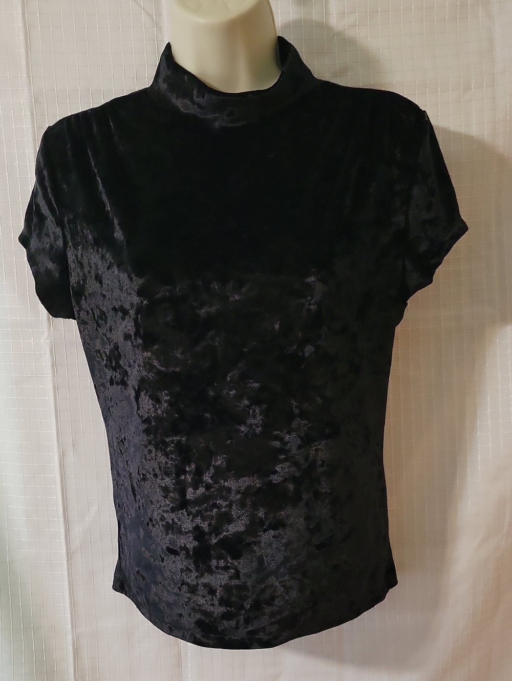 a new day Black Crushed Velvet Short-Sleeve Mock Neck Tee, Size M